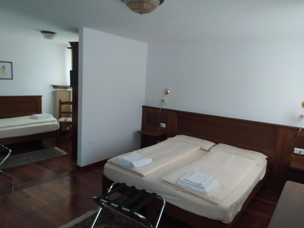 Locanda Aurora-Garni Asiago Room photo